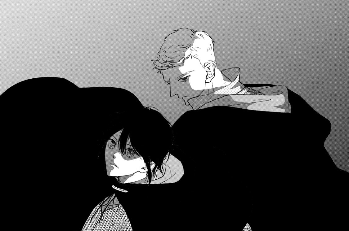 冷遇されるお飾り王妃になるはずでしたが、初恋の王子様に攫われました